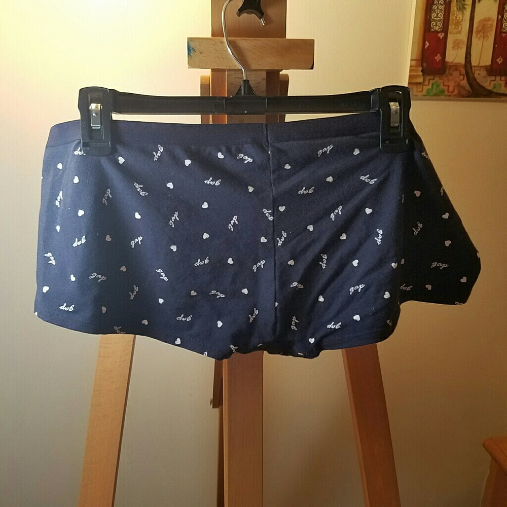 NEW Gap Shortie brief with Gap logo